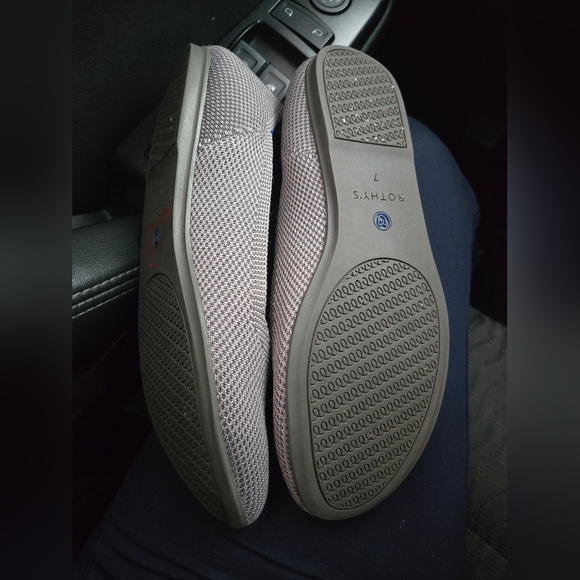 Rothy's Gray and Red Flats - Picture 5 of 6